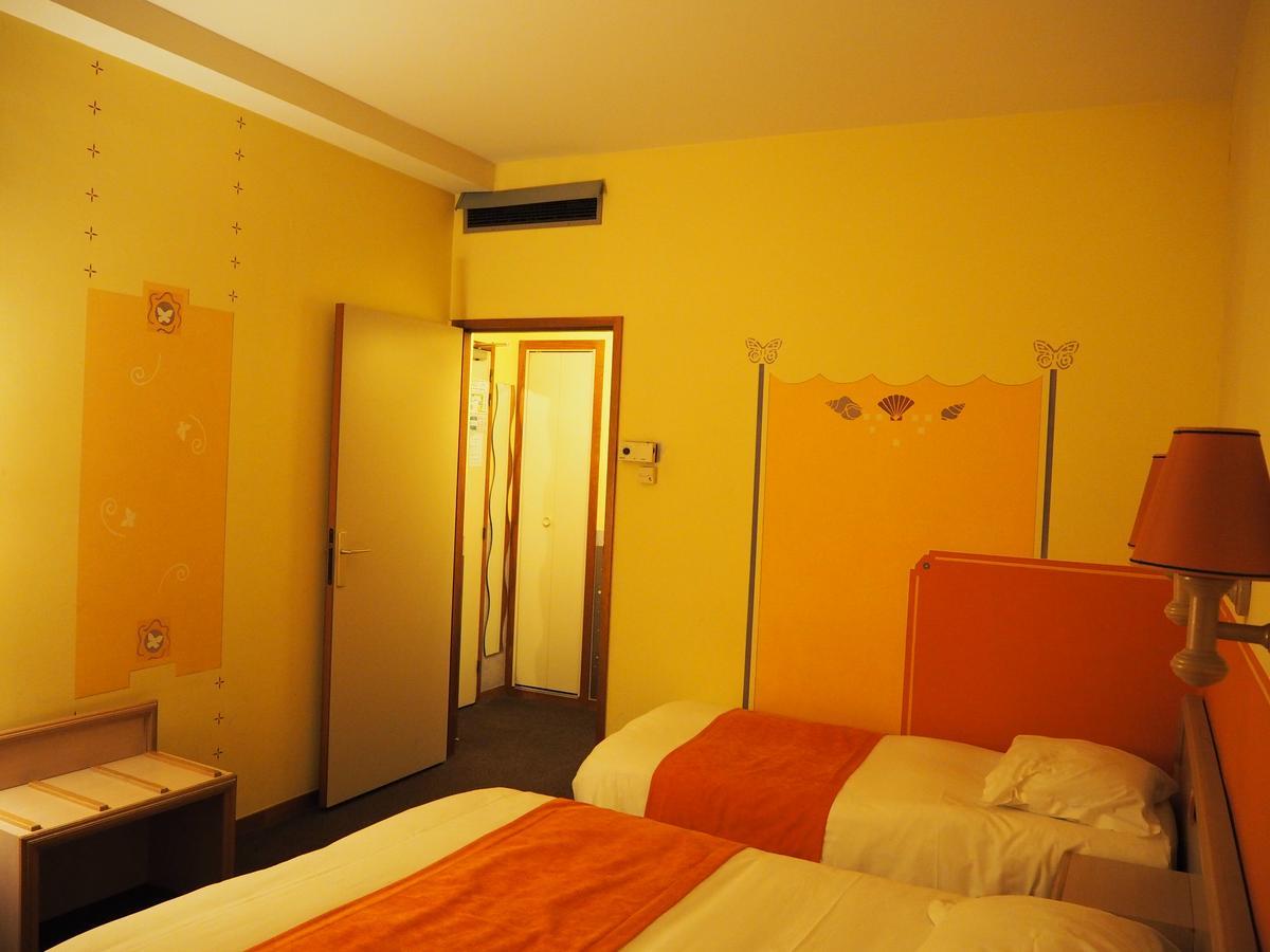 Splendid Hotel Grenoble Centre Gare Exterior foto
